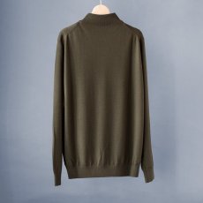 画像2: 12G LIGHT WEIGHT MERINO MOCK NECK｜DARK OLIVE (2)