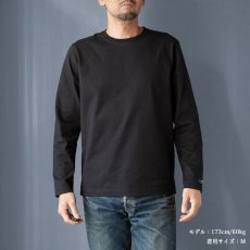 画像1: オーガニック超長綿タック襟長袖Tシャツ｜ブラック (1)