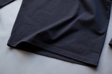 画像7: オーガニック超長綿タック襟長袖Tシャツ｜ブラック (7)