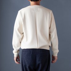 画像2: 18.5μm ウールVネックセーター｜アイボリー (2)