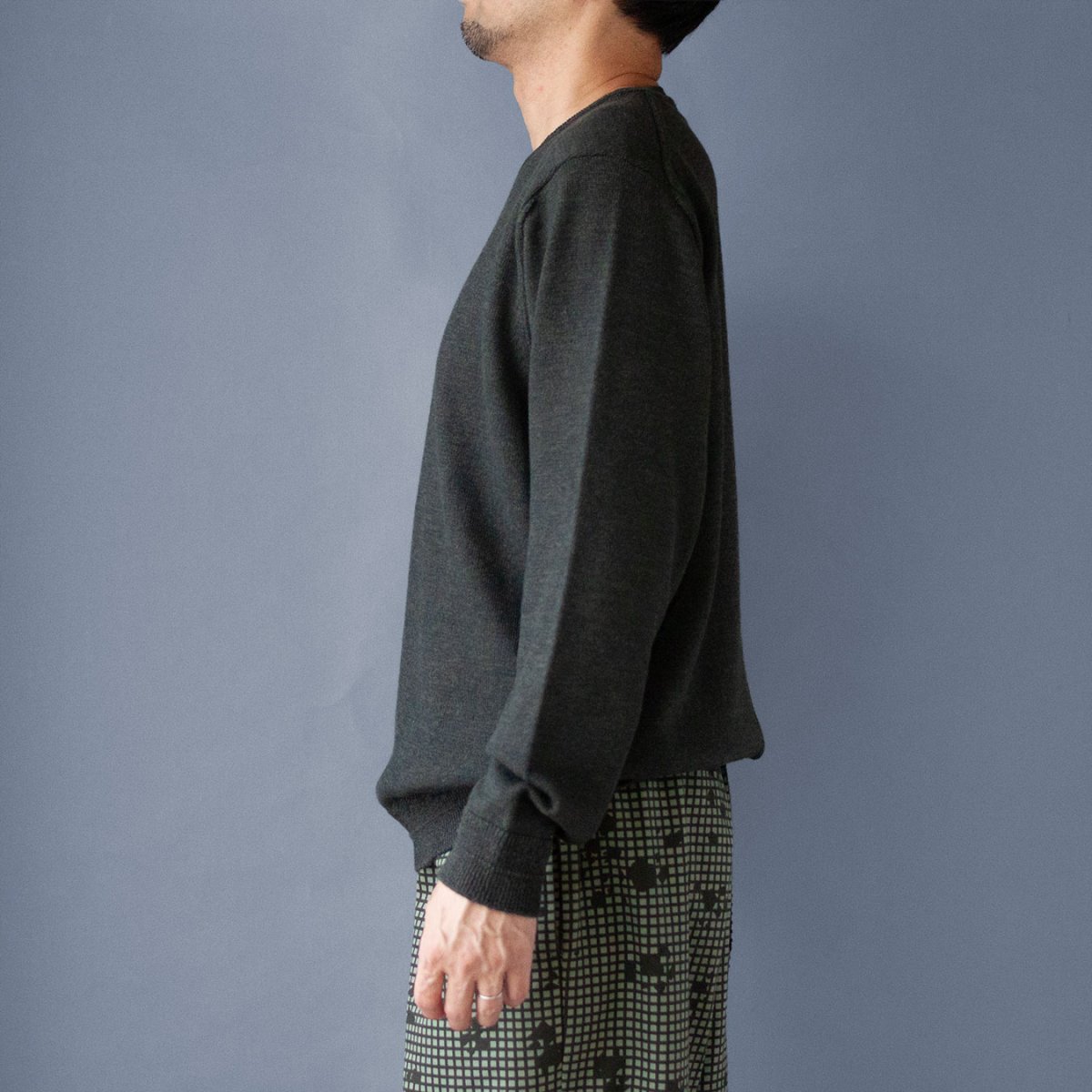 画像2: リネンウールクルーネックセーター｜グリーン (2)
