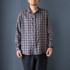 画像2: レーヨンポリエステルラウンドカラーチェックシャツ｜ネイビー (2)