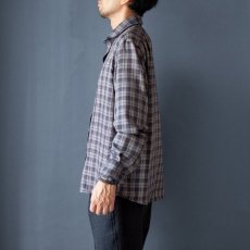 画像3: レーヨンポリエステルラウンドカラーチェックシャツ｜ネイビー (3)